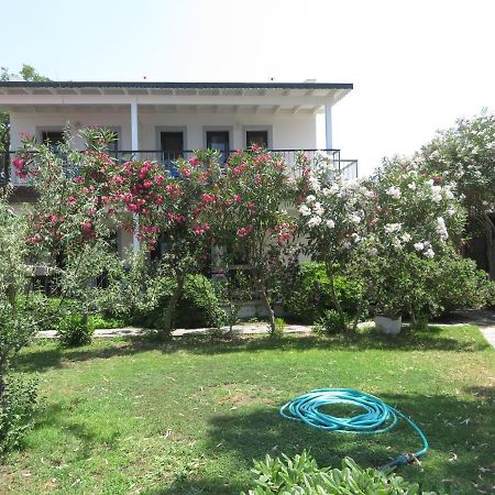 Arriba Pension & Restaurant Gumusluk Exterior photo