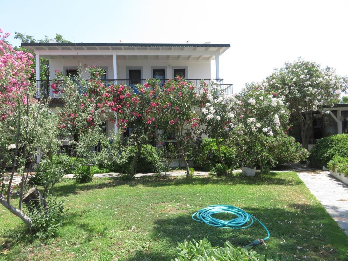 Arriba Pension & Restaurant Gumusluk Exterior photo